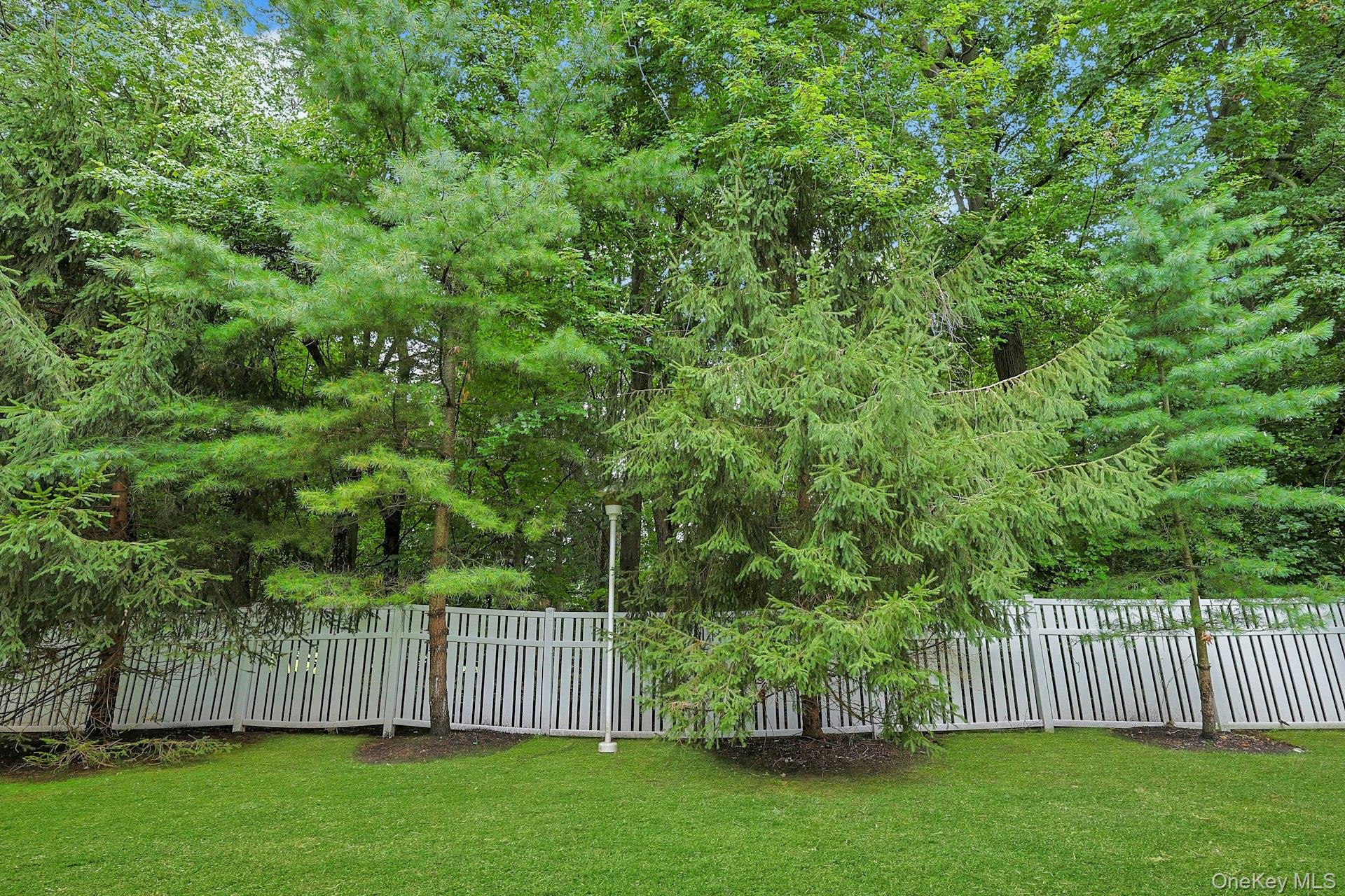 60 Alexander Court Property Photo 32
