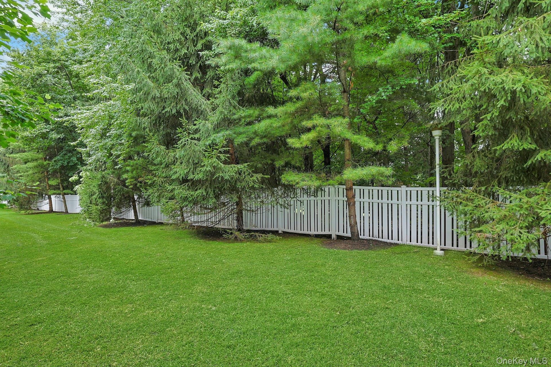 60 Alexander Court Property Photo 33