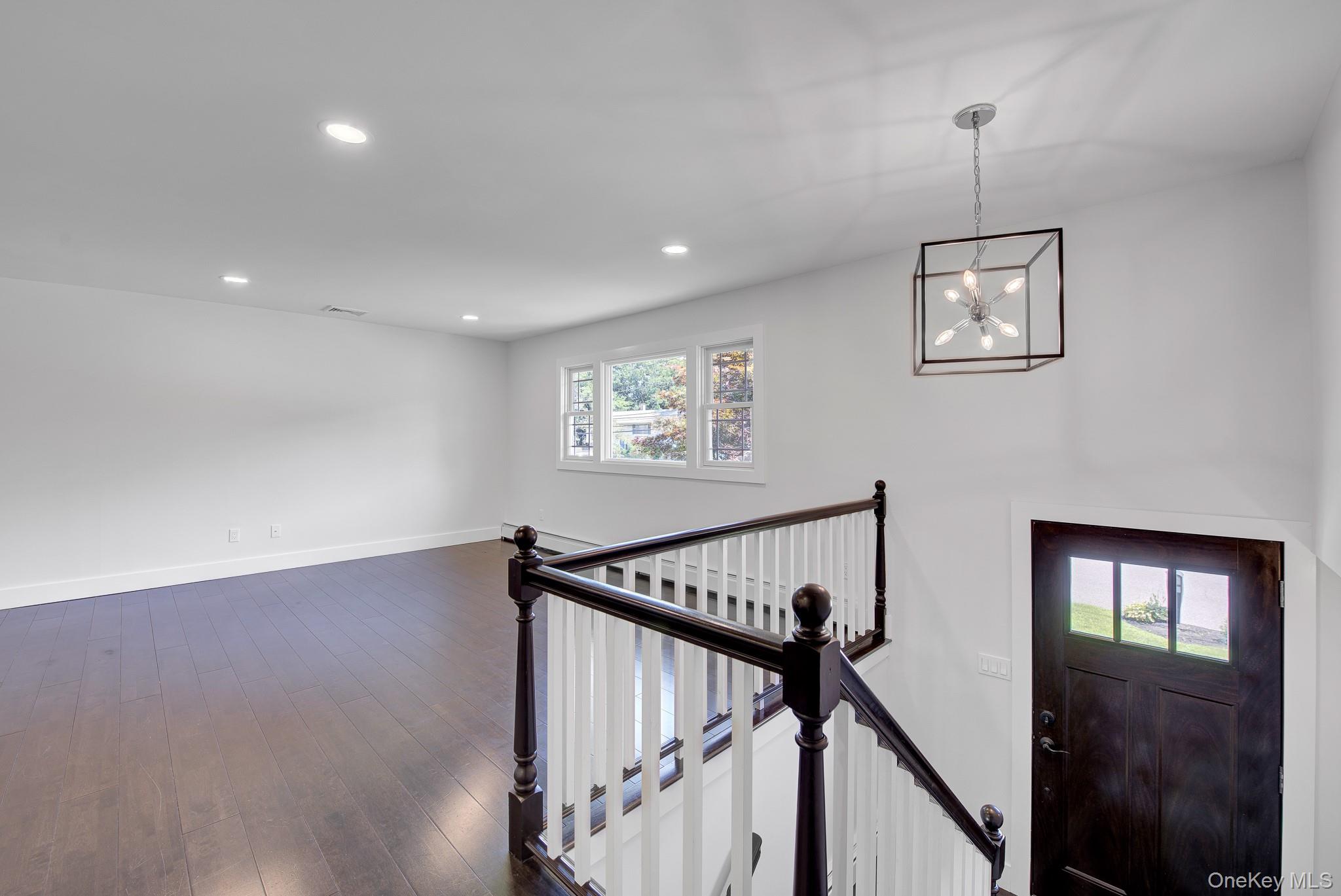 10 Shenandoah Boulevard Property Photo 4