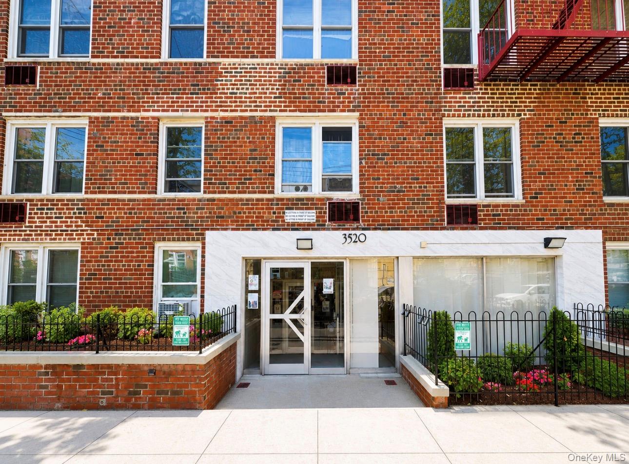 3520 Tryon Avenue 208 Property Photo 2