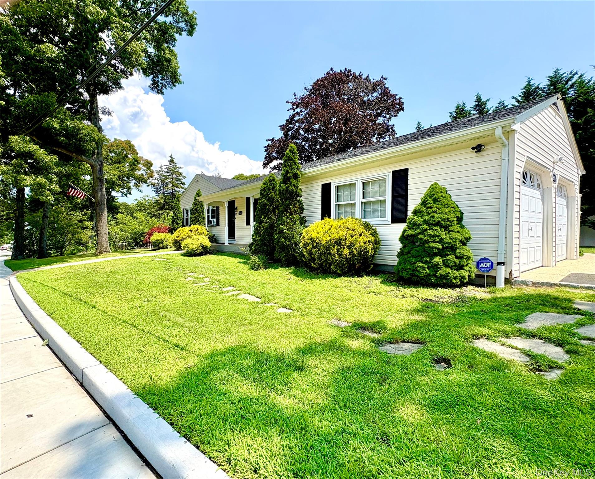 2875 Ocean Avenue Property Photo 4