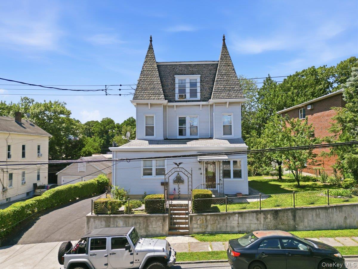 19 Ridgewood Avenue Property Photo 1