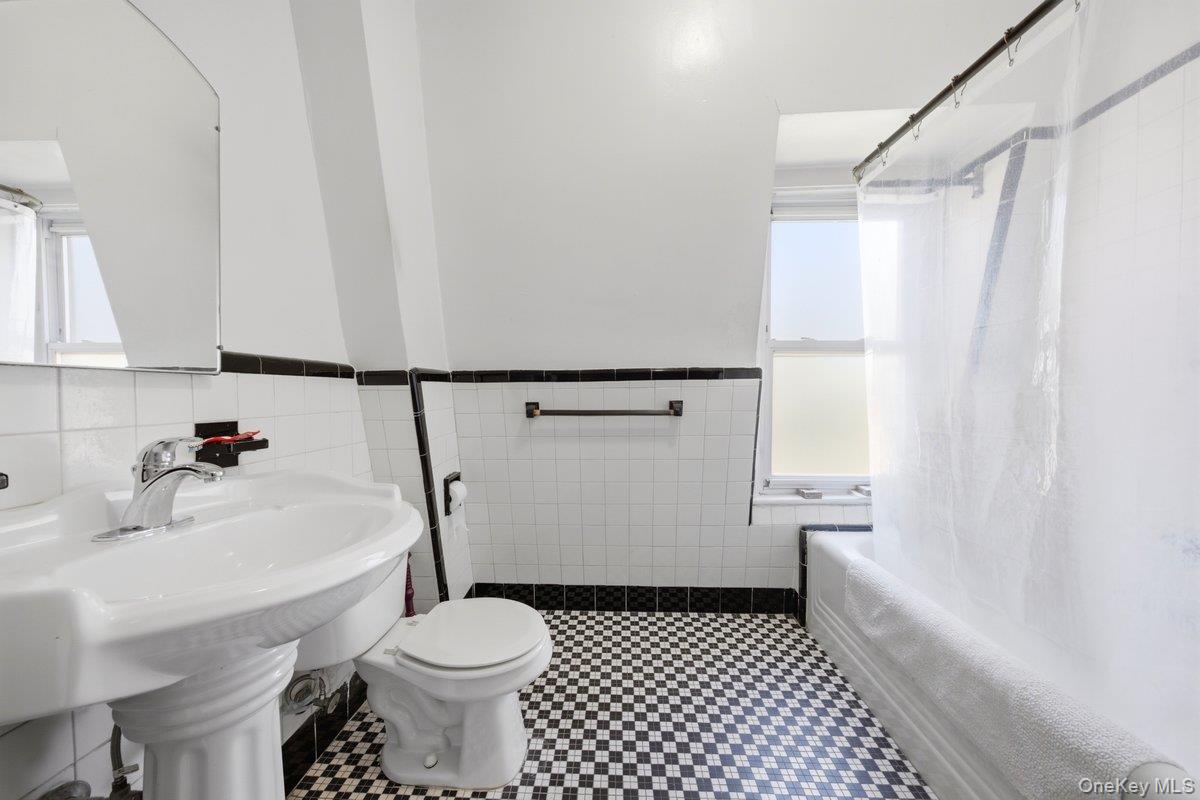 19 Ridgewood Avenue Property Photo 25