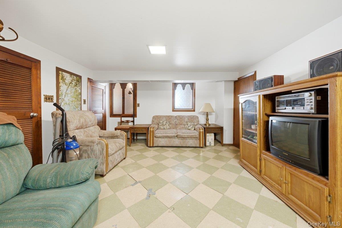 19 Ridgewood Avenue Property Photo 30
