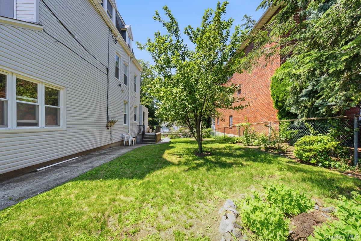 19 Ridgewood Avenue Property Photo 32