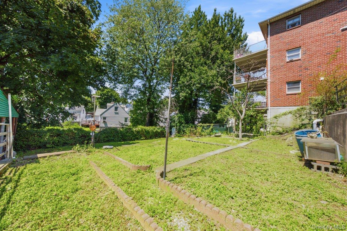 19 Ridgewood Avenue Property Photo 34