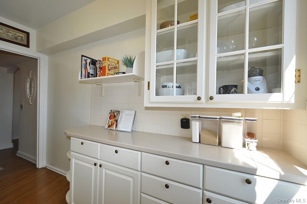 253 Garth Road 6f Property Photo 11