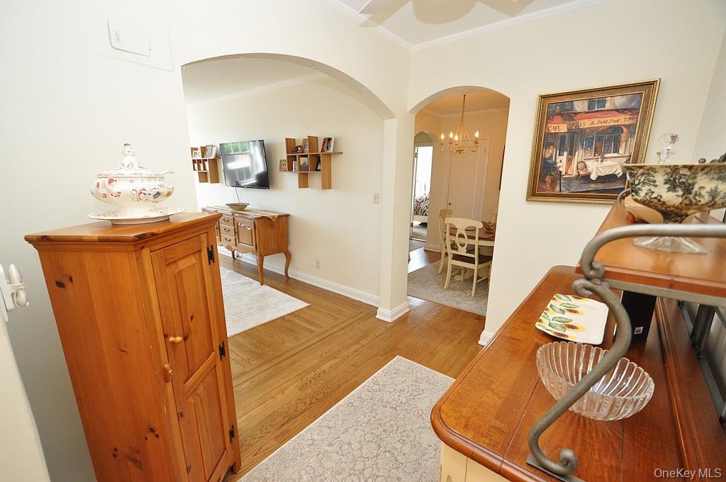 253 Garth Road 6f Property Photo 25