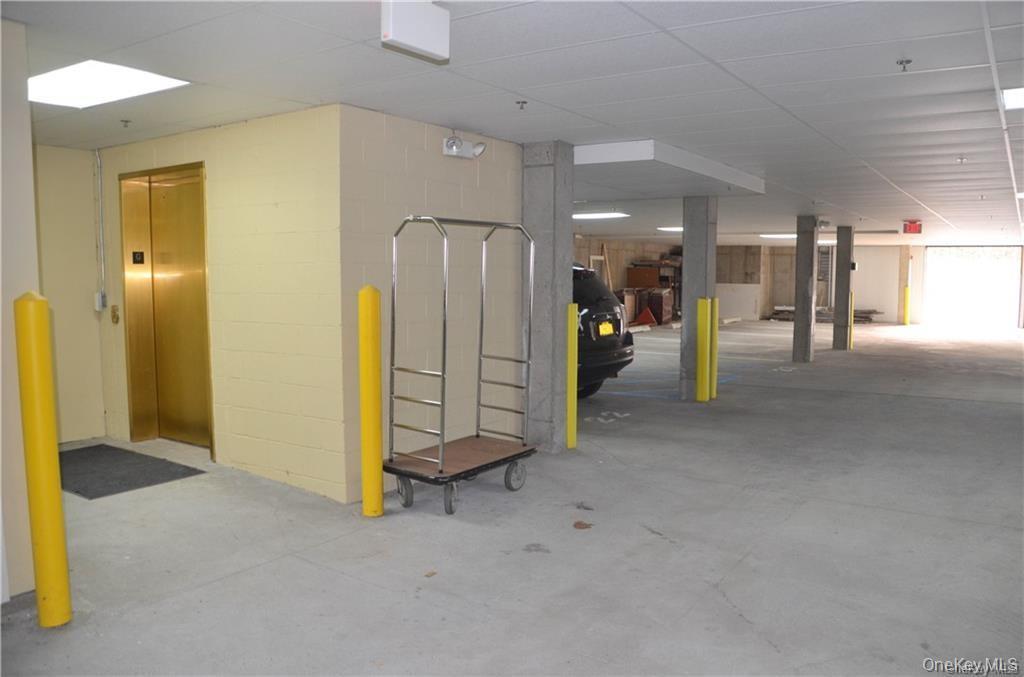 106 Canter Court Property Photo 29