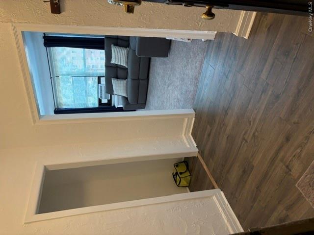 141 Woodmere Boulevard 4b Property Photo 4