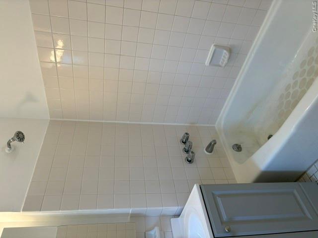 141 Woodmere Boulevard 4b Property Photo 9
