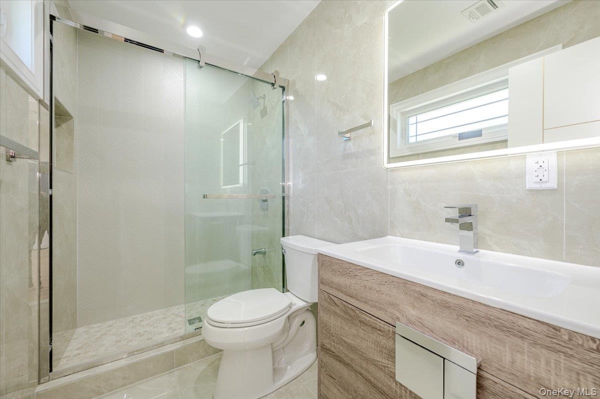 64 Landau Avenue Property Photo 22