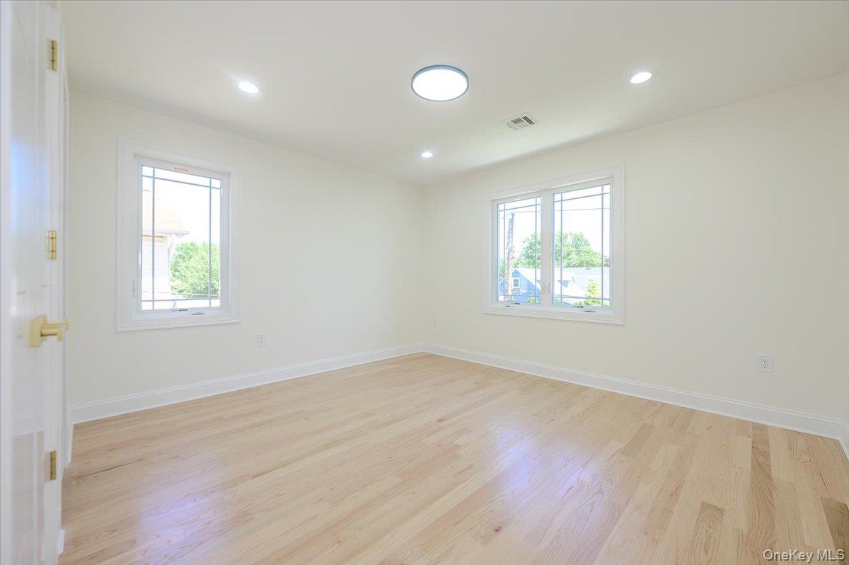 64 Landau Avenue Property Photo 23