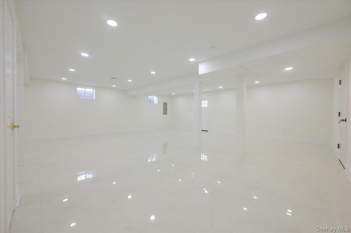 64 Landau Avenue Property Photo 31