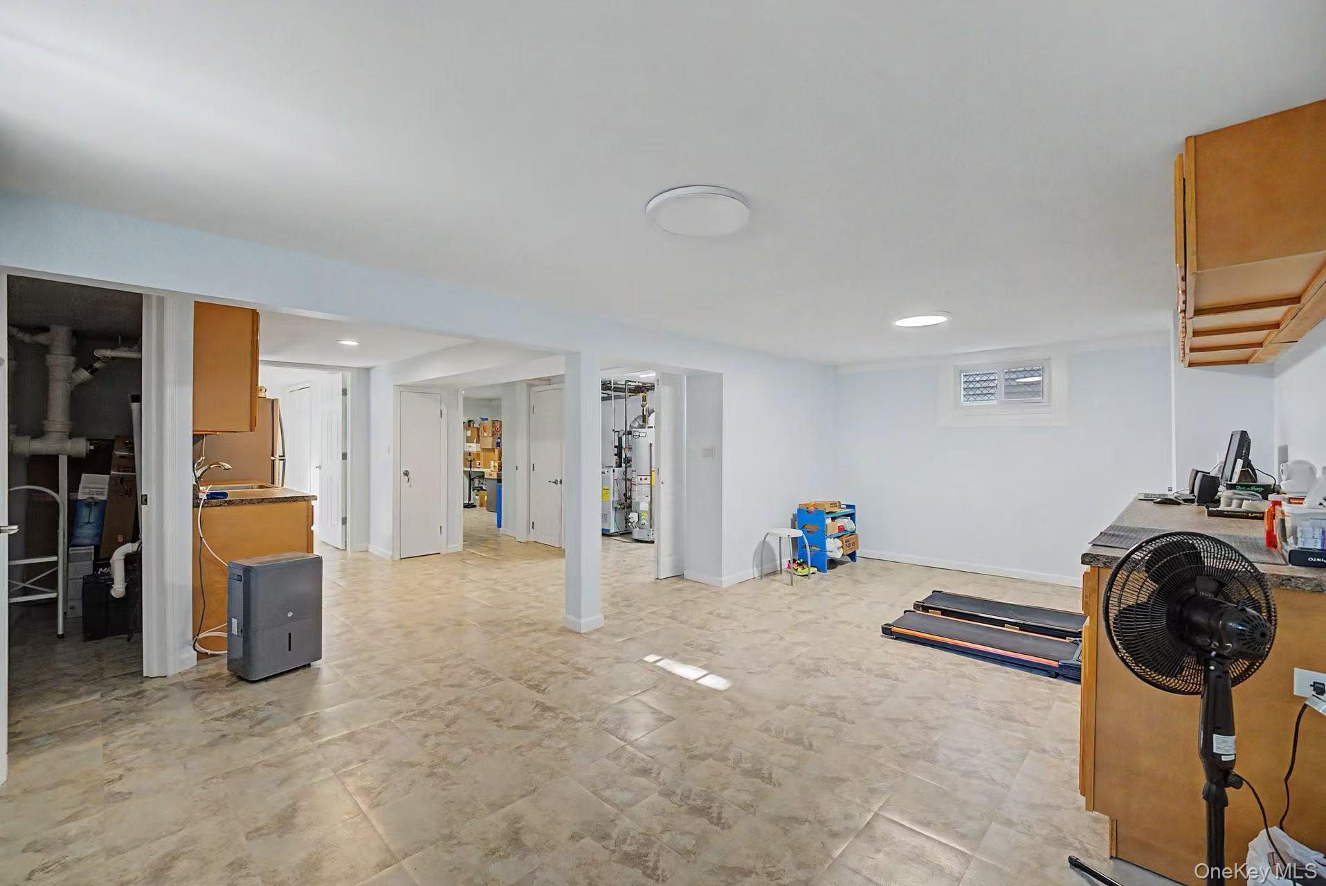 850 Washington Street Property Photo 10