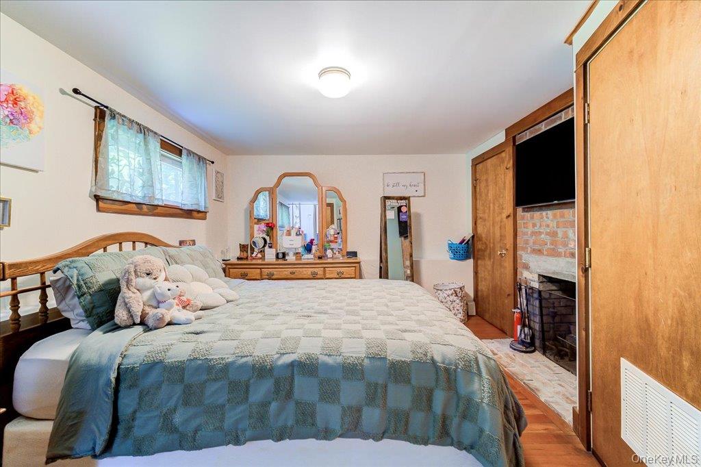10-12 Woodlea Road Property Photo 23