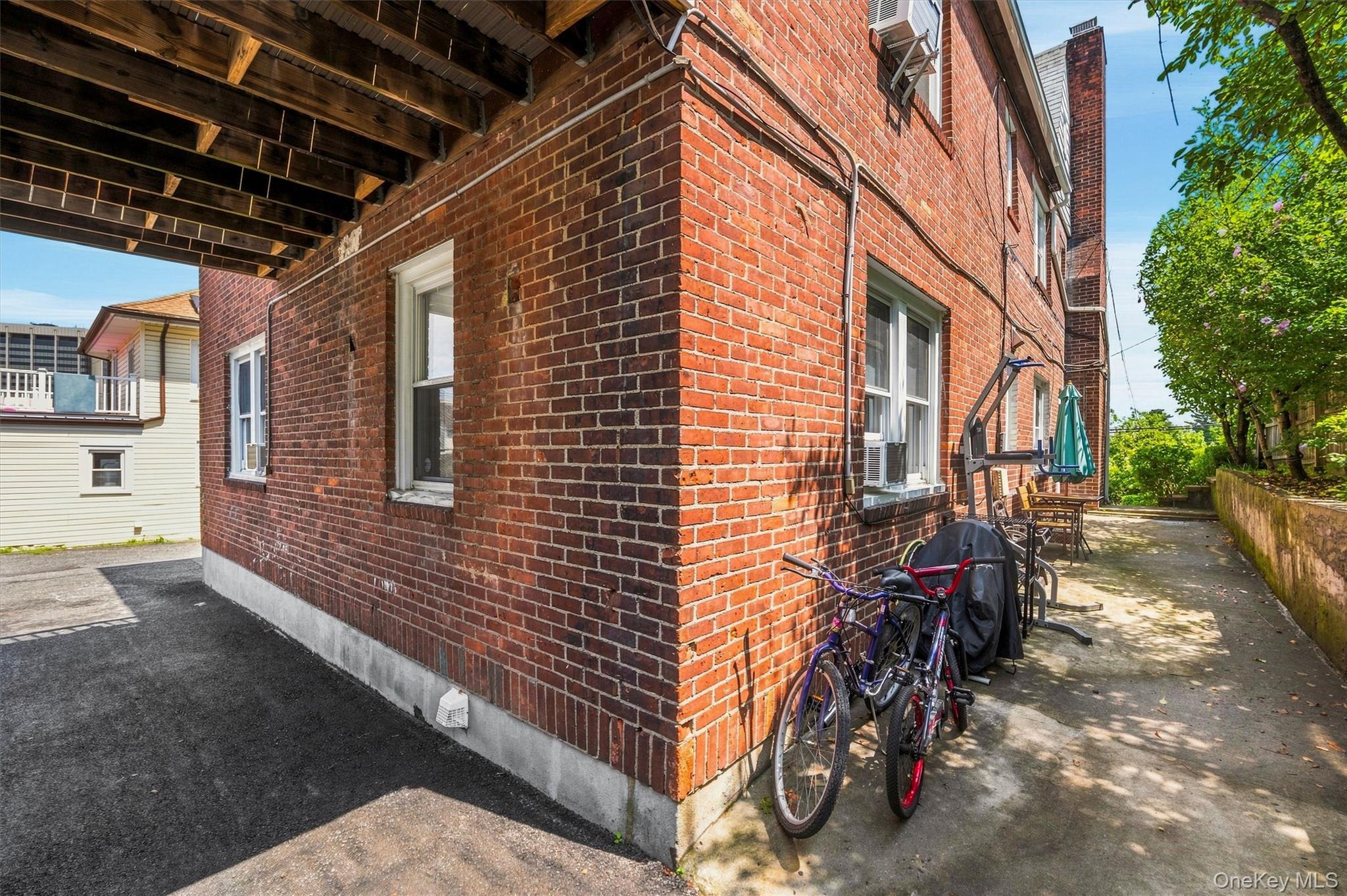 165 Hale Avenue Property Photo 46