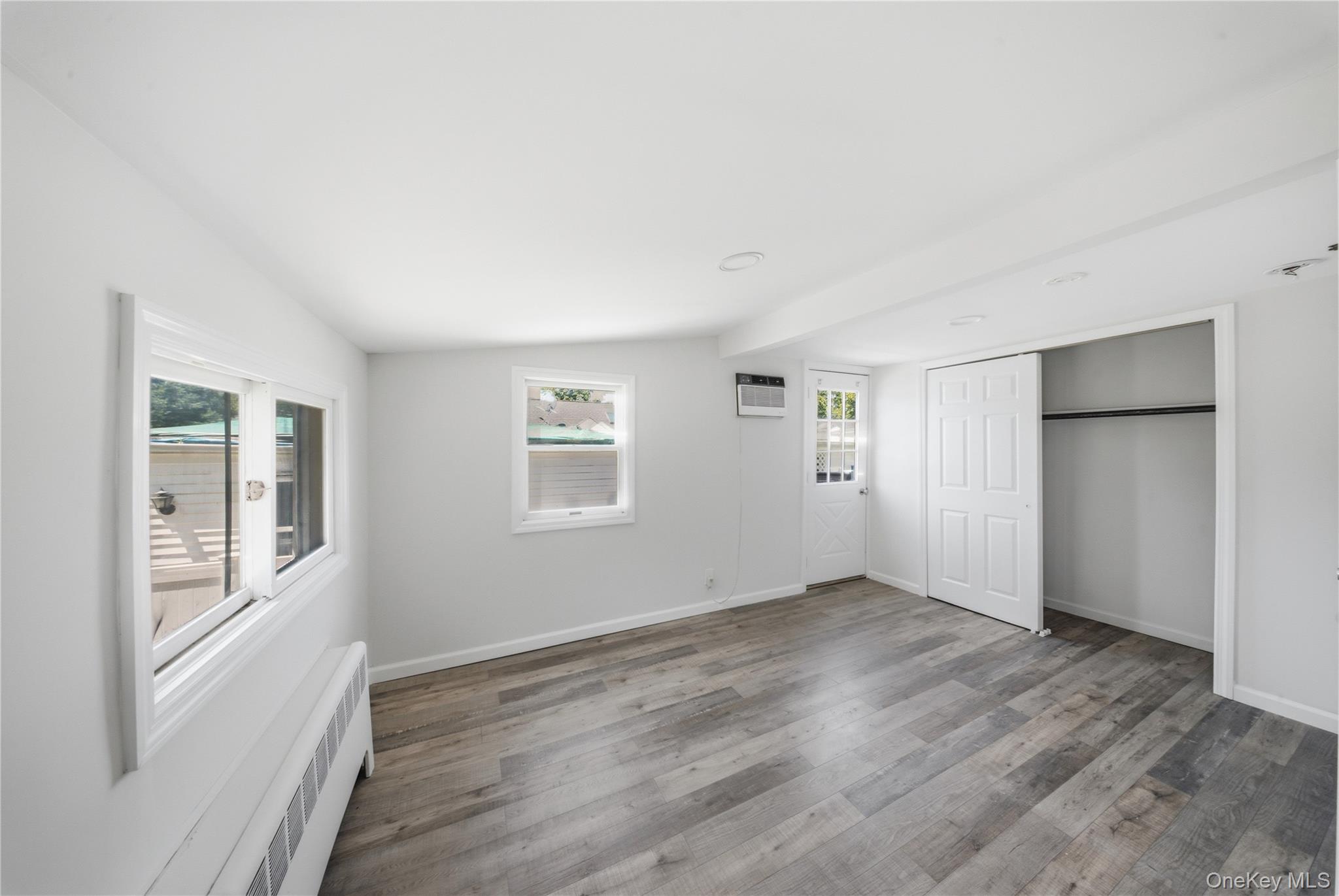 99 Green Avenue Property Photo 11