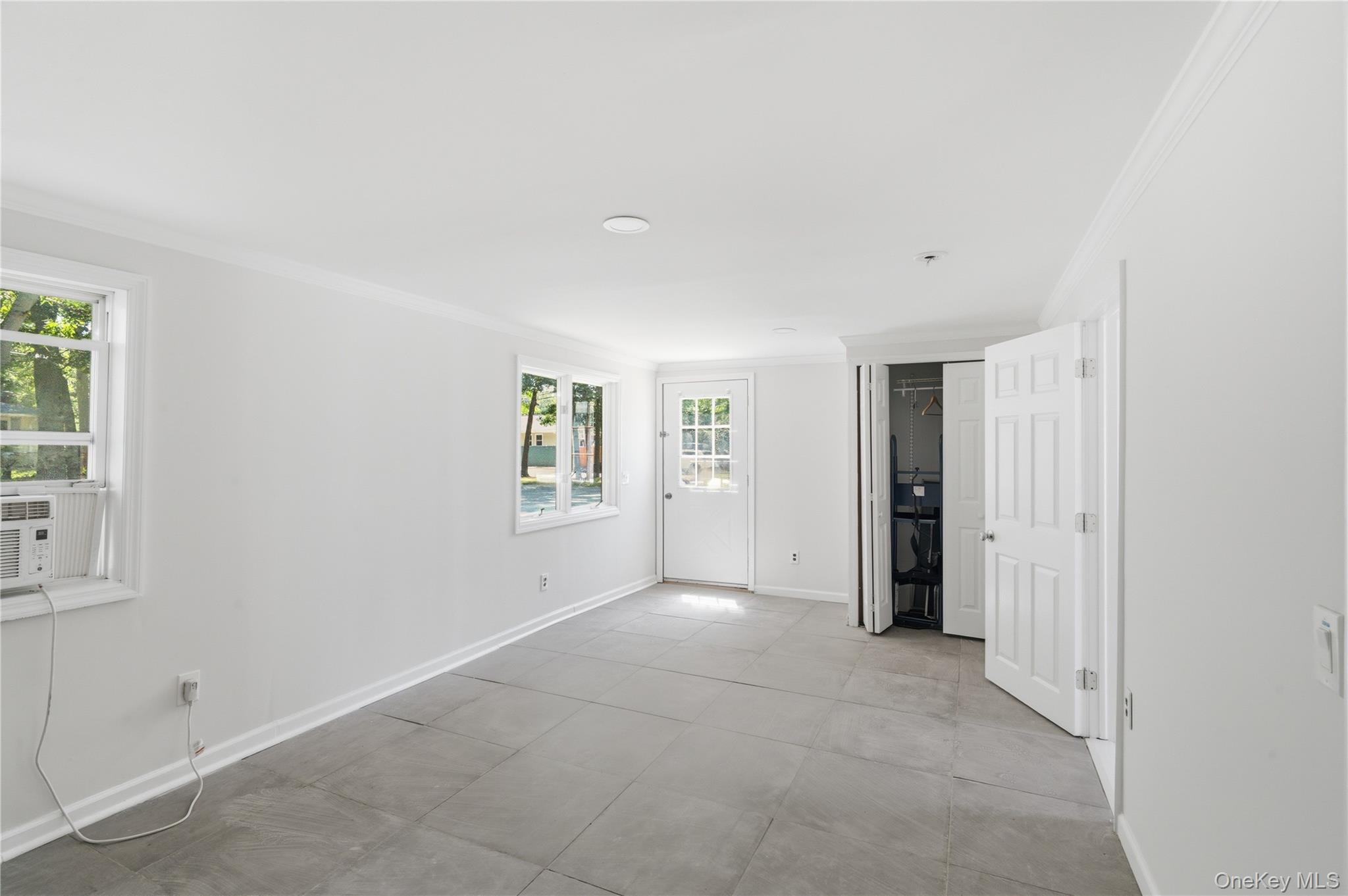 99 Green Avenue Property Photo 16
