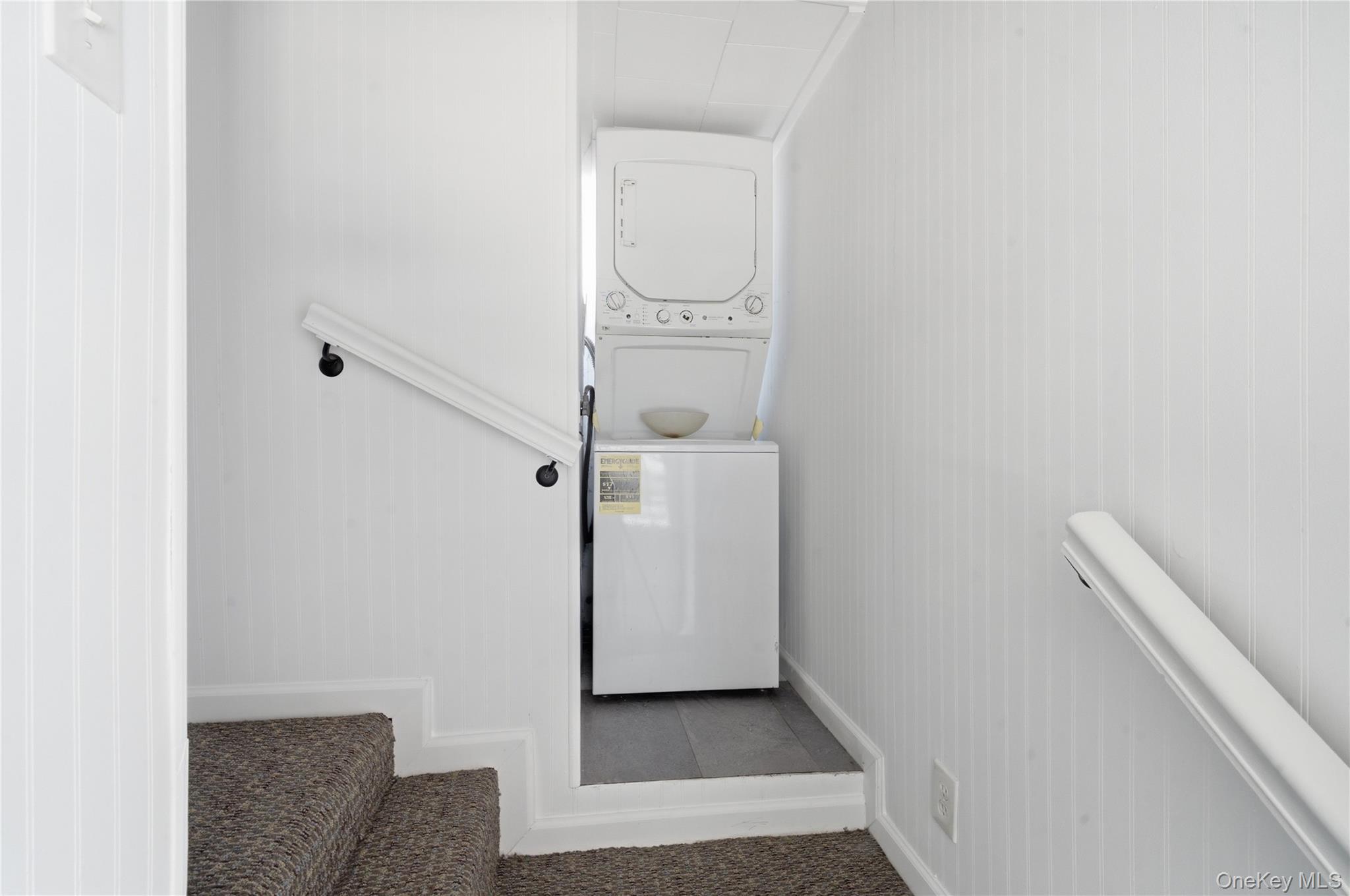 99 Green Avenue Property Photo 17