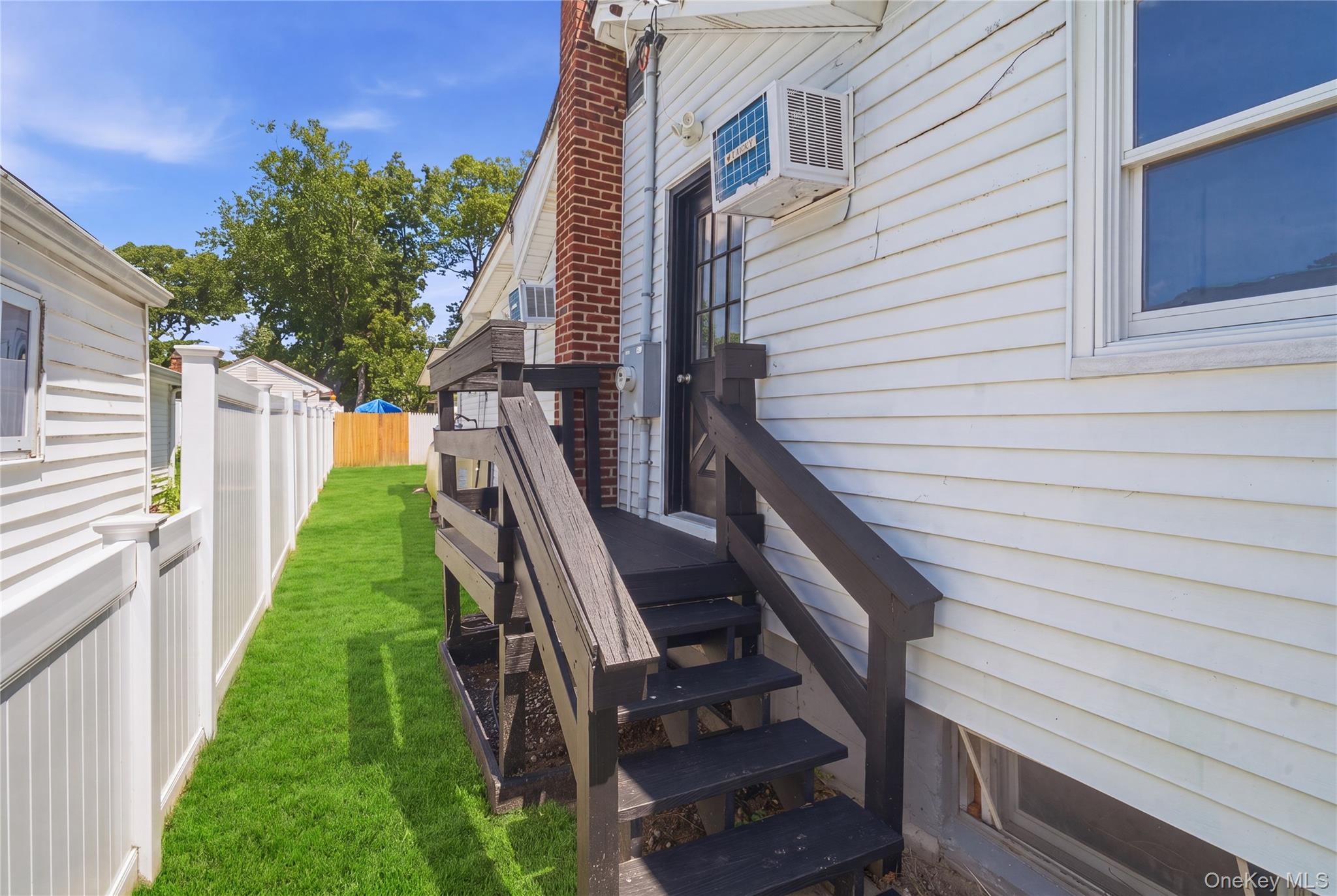 99 Green Avenue Property Photo 20