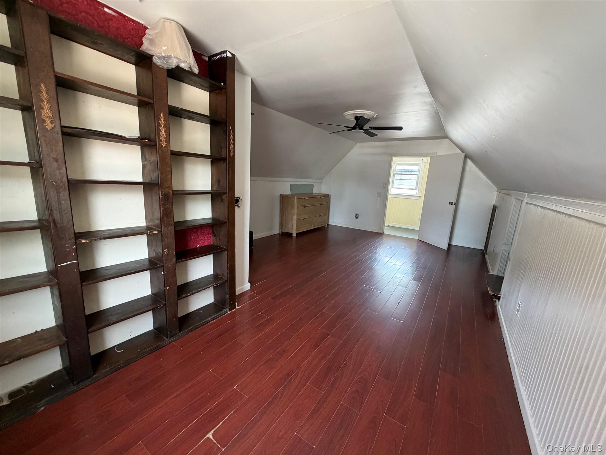 300 Beachview Street Property Photo 15