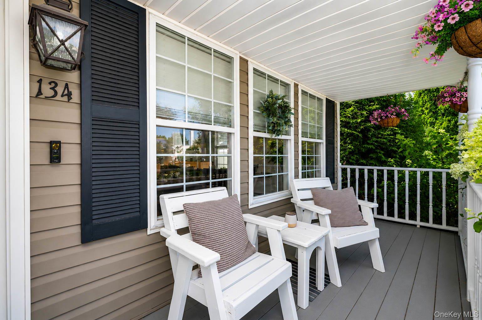 134 Paris Court Property Photo 3