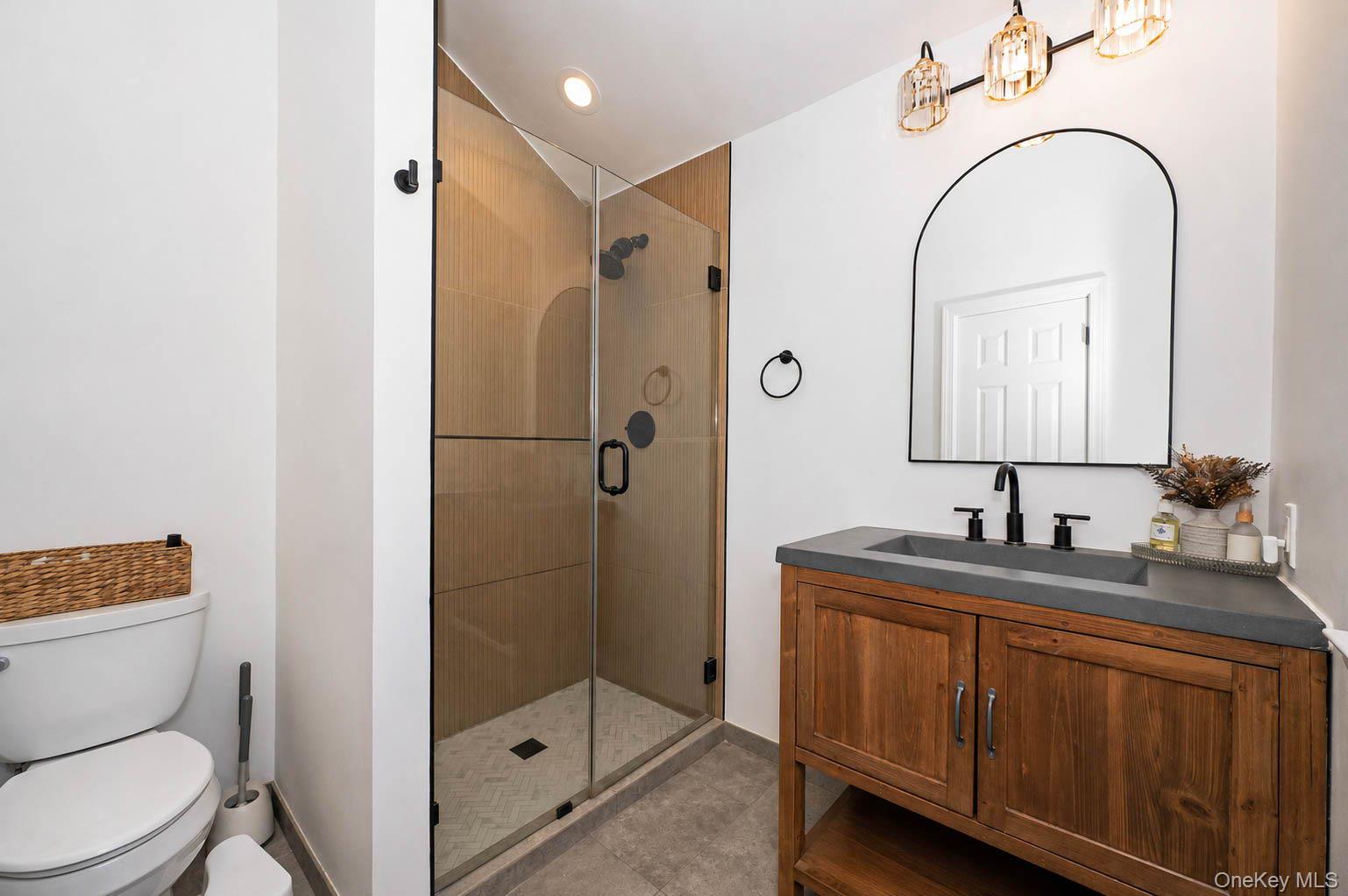 134 Paris Court Property Photo 15