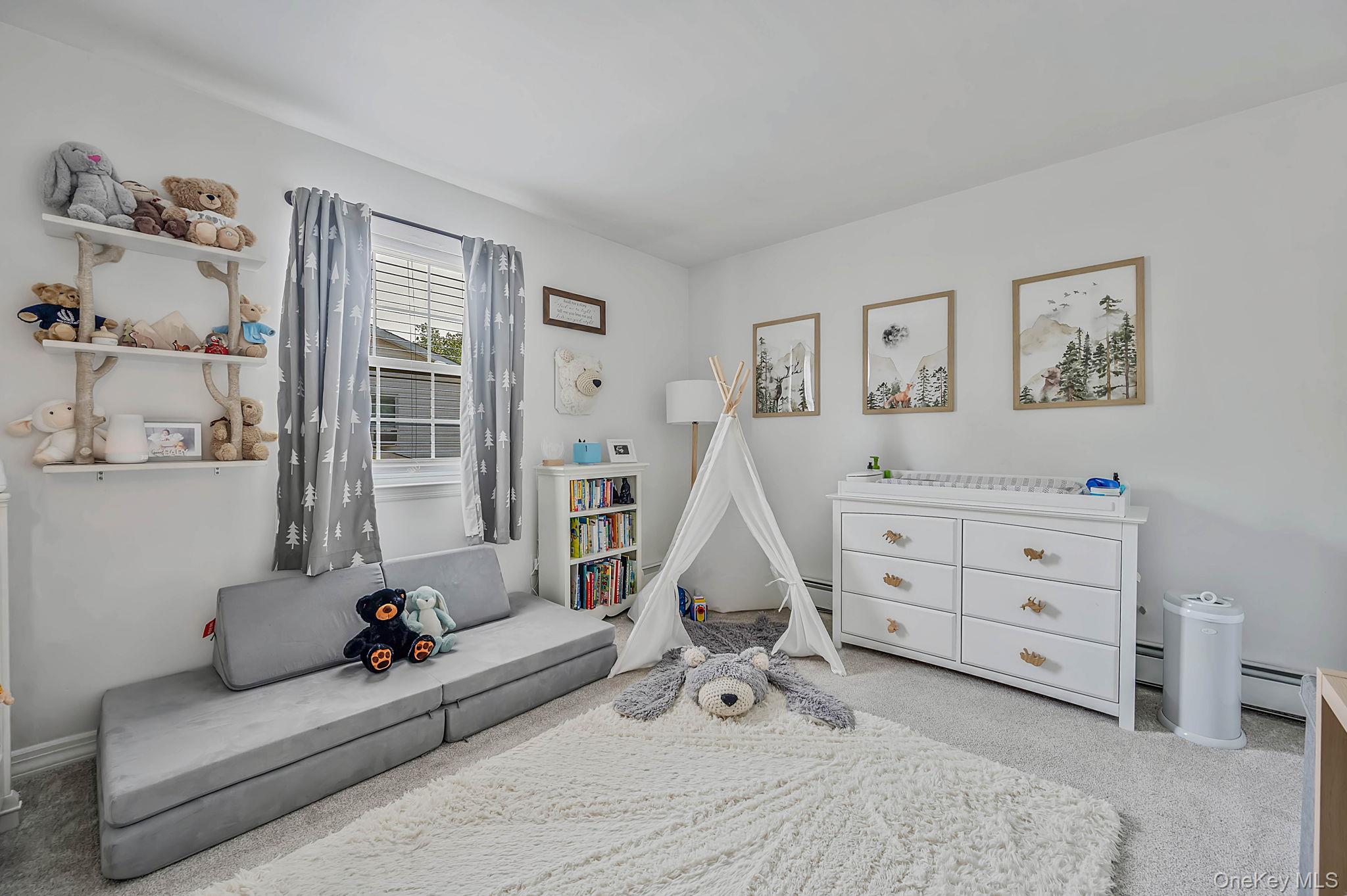 134 Paris Court Property Photo 18
