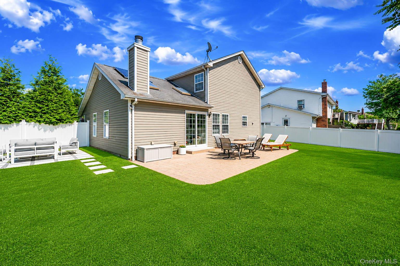 134 Paris Court Property Photo 22