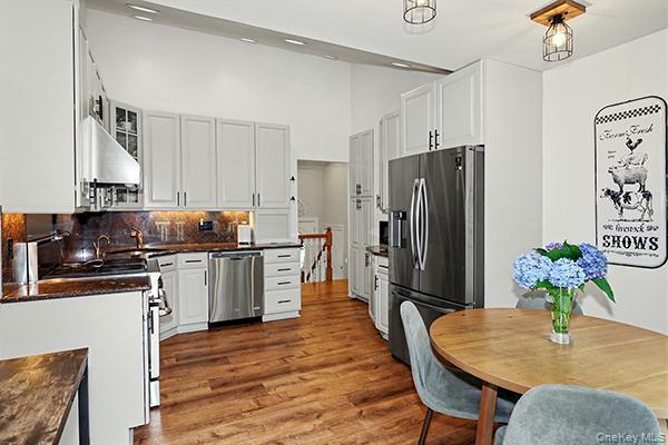 7 Beatrice Lane Property Photo 5