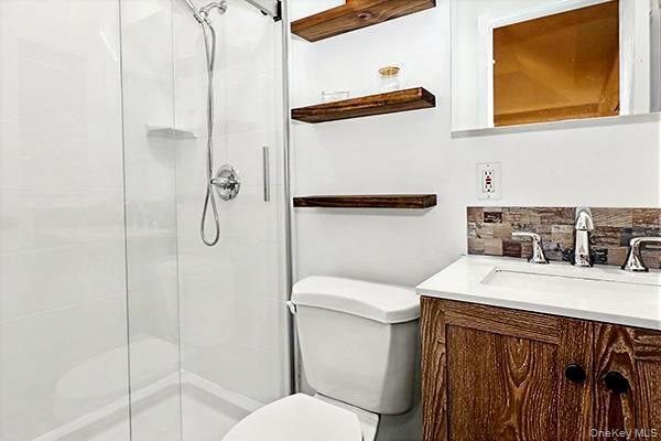 7 Beatrice Lane Property Photo 9