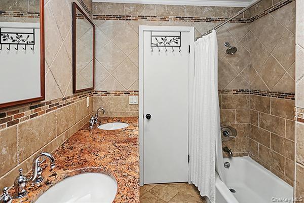 7 Beatrice Lane Property Photo 14