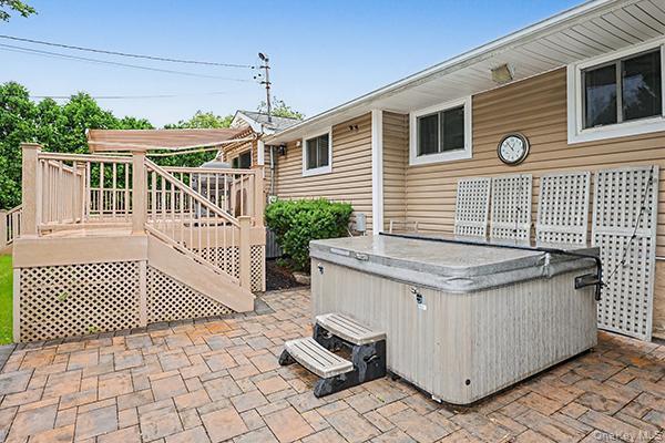 7 Beatrice Lane Property Photo 18