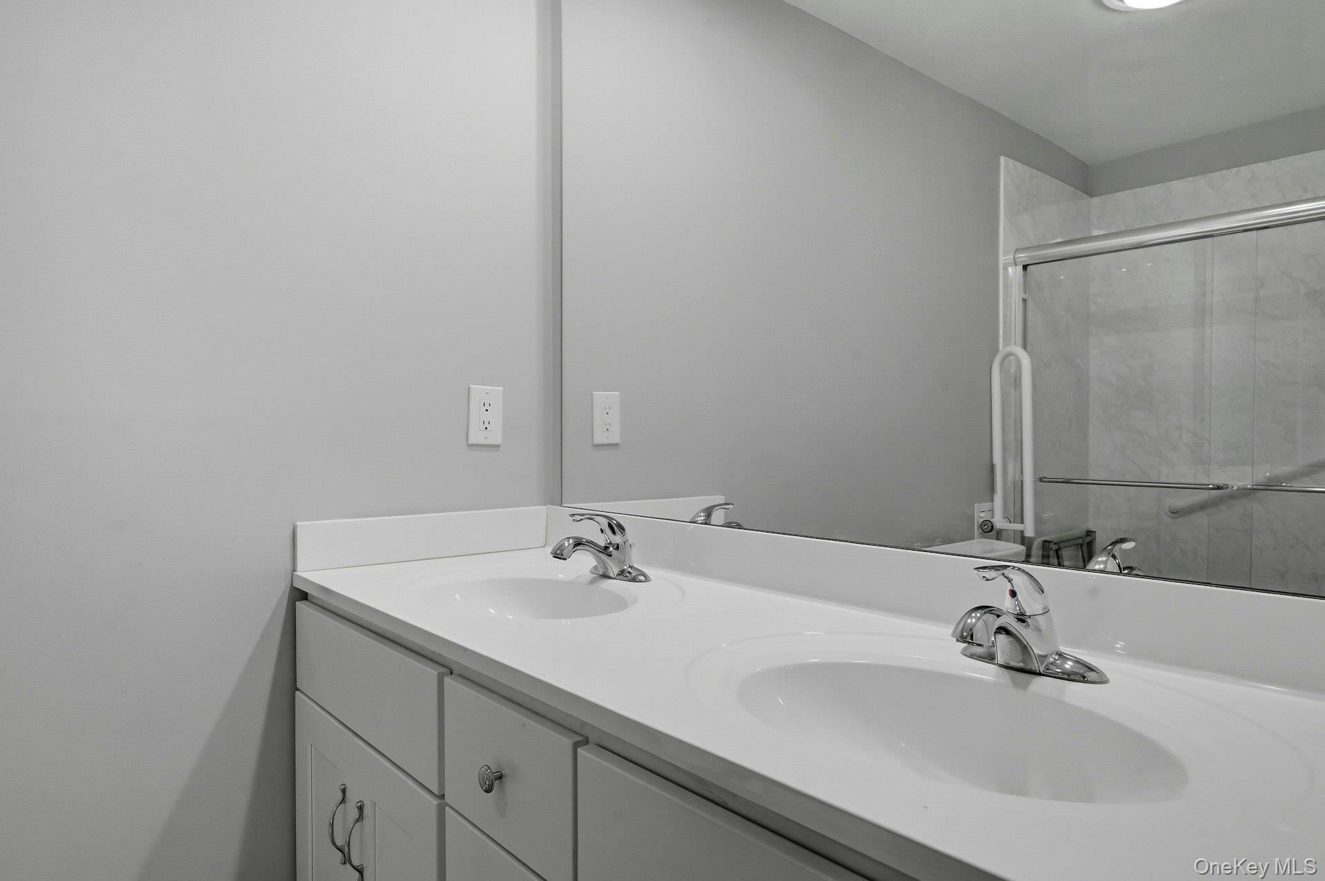 5 Libby Drive Property Photo 17