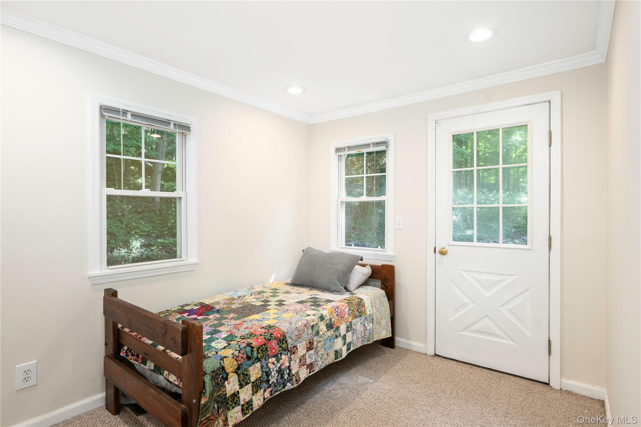 6 Hemlock Trail Court Property Photo 11