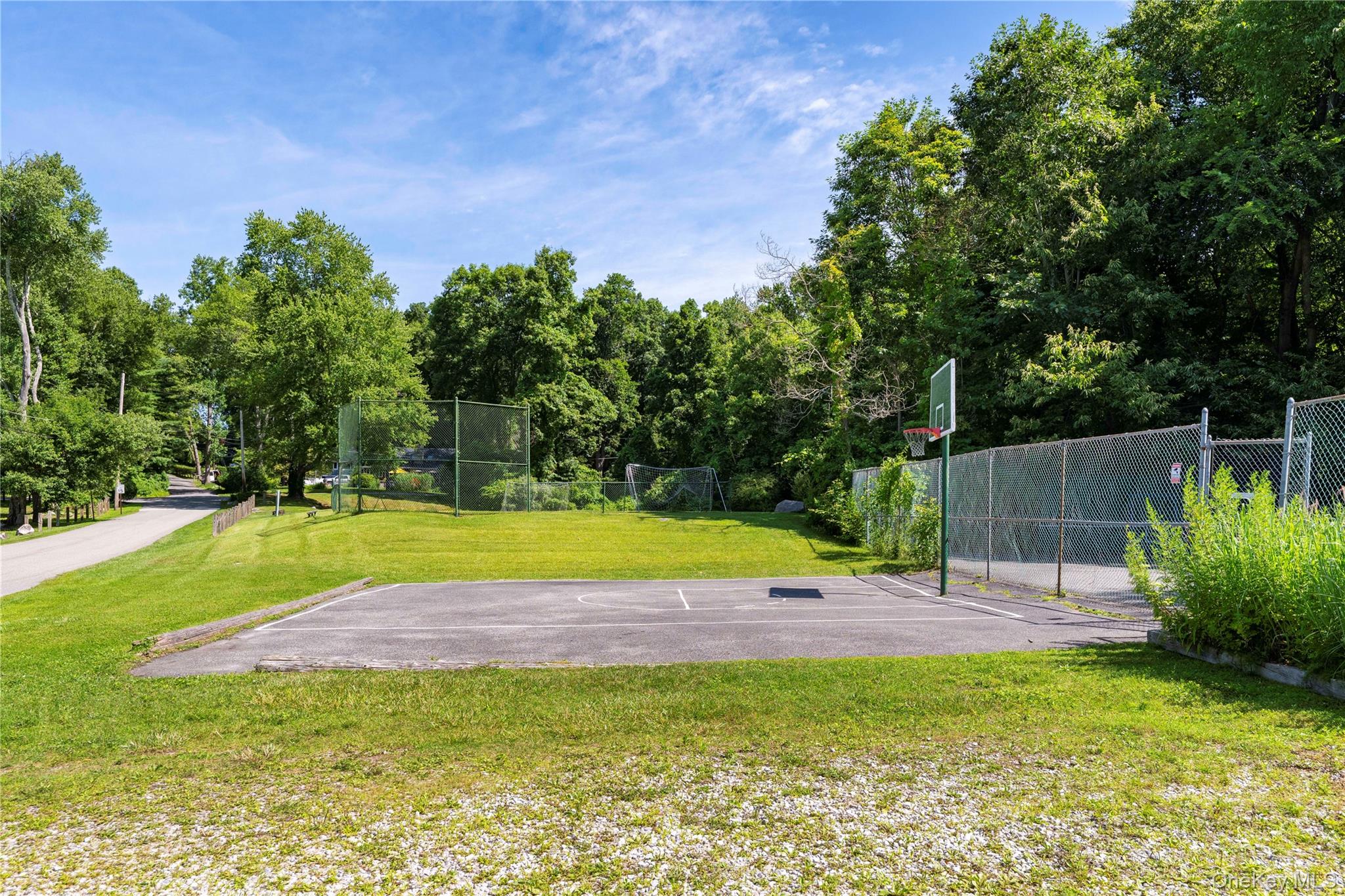 6 Hemlock Trail Court Property Photo 17