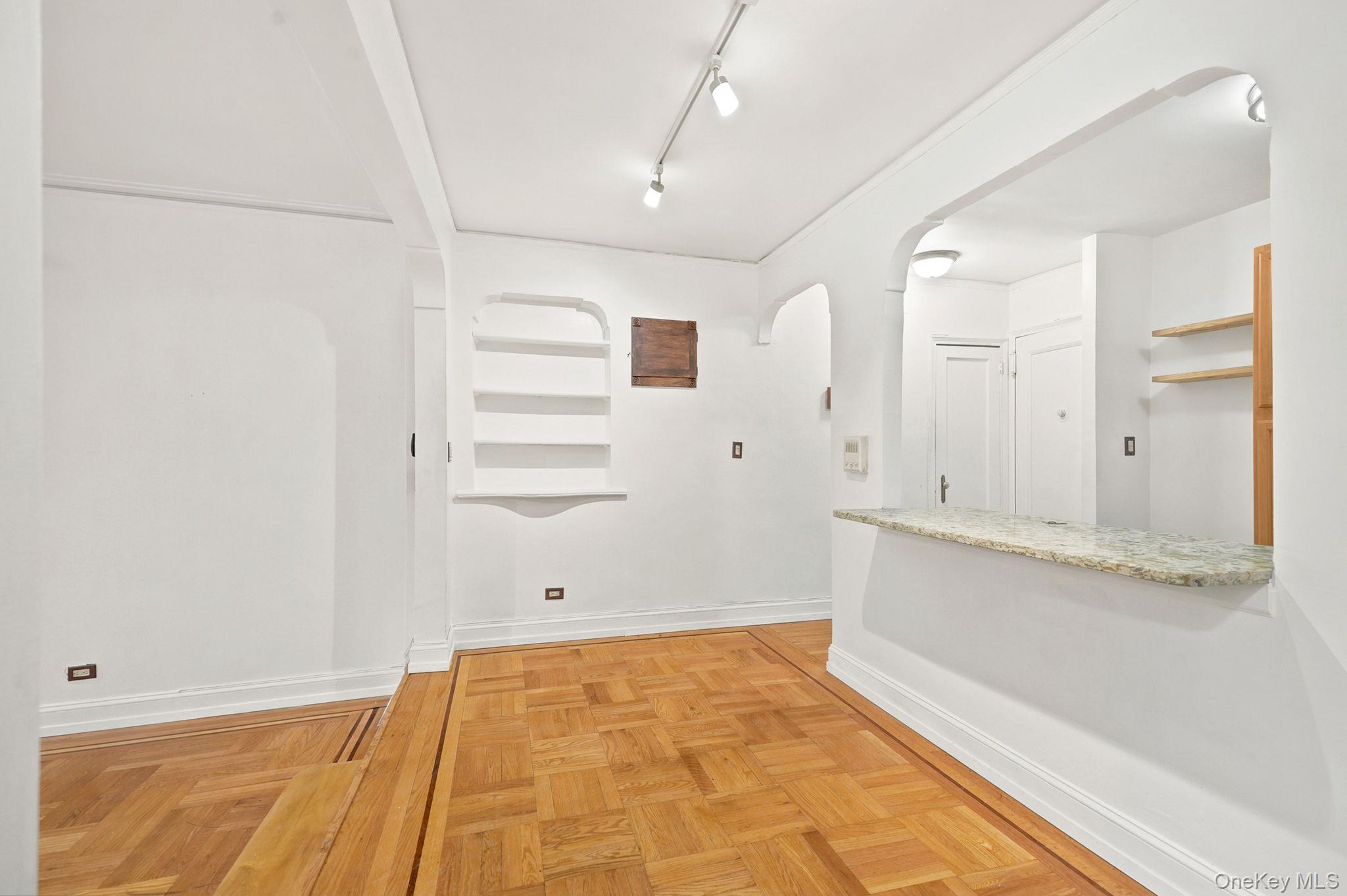 2160 Bronx Park 6j Property Photo 6