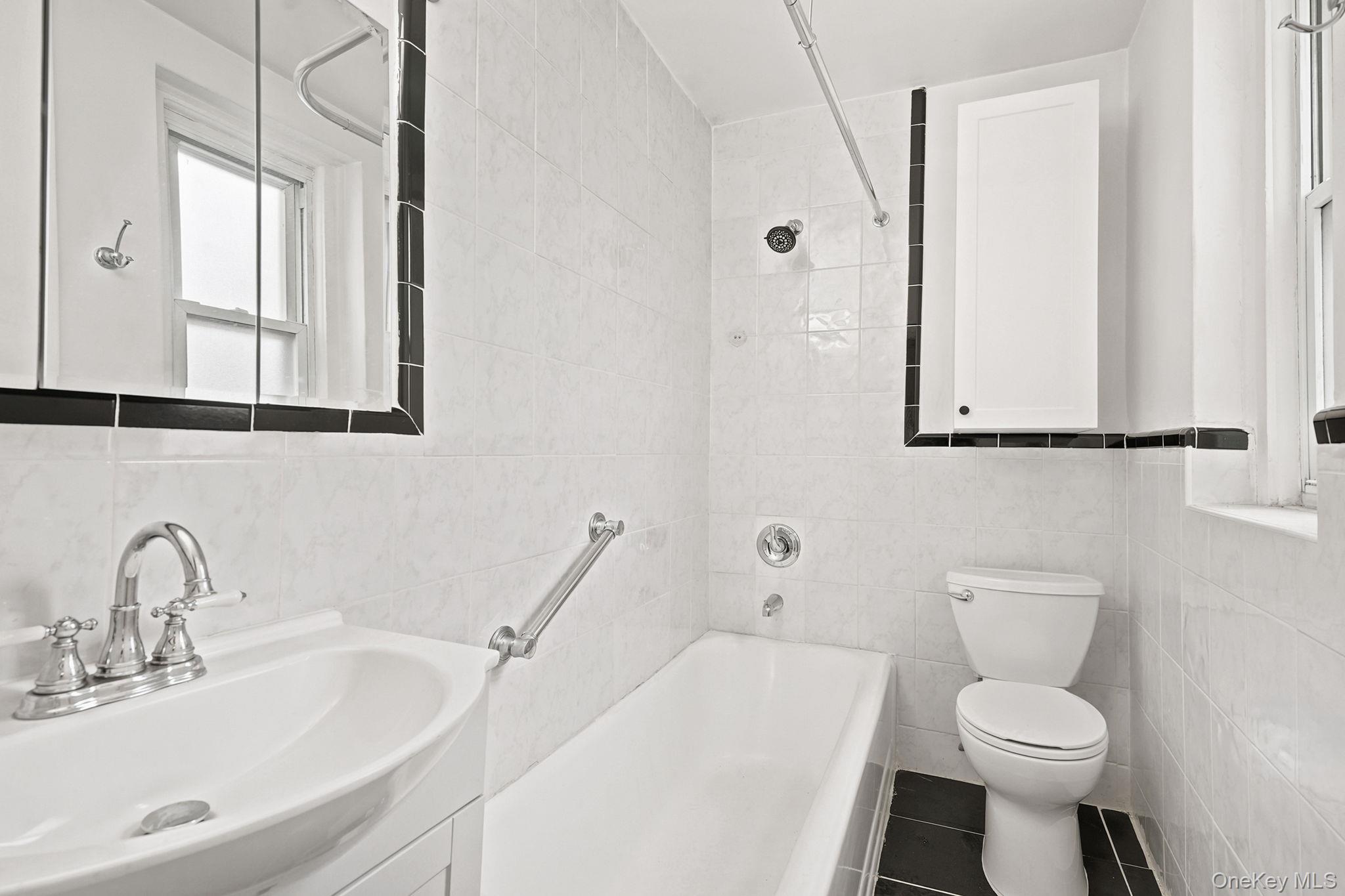 2160 Bronx Park 6j Property Photo 17