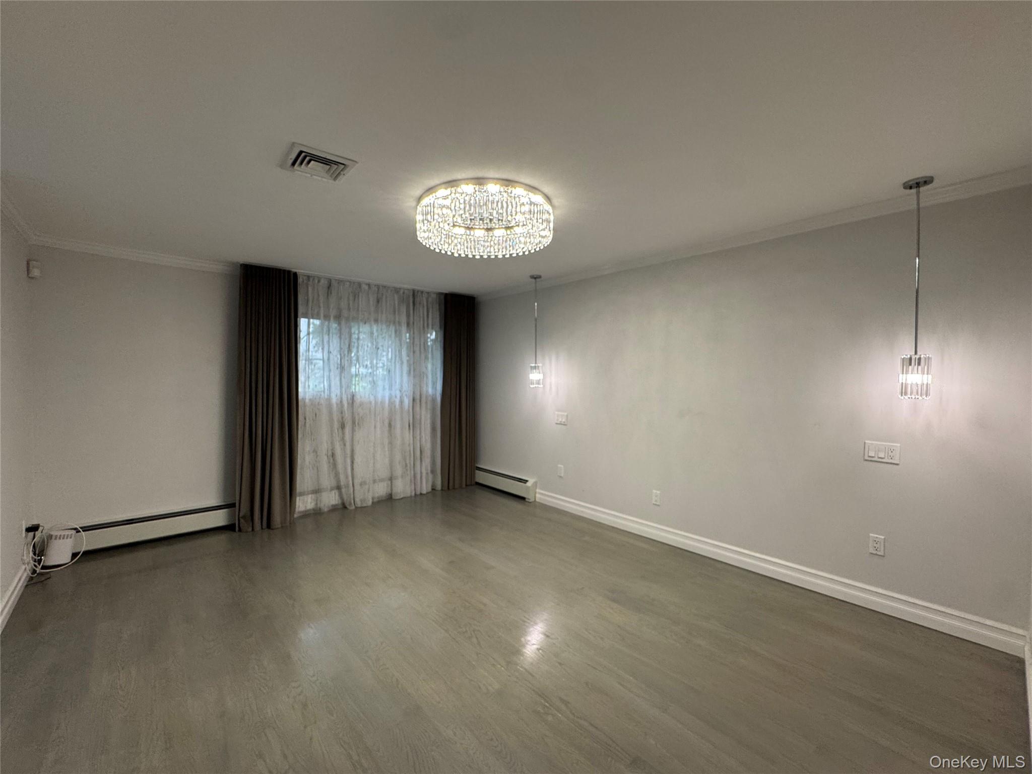 285 S Broadway D Property Photo 10