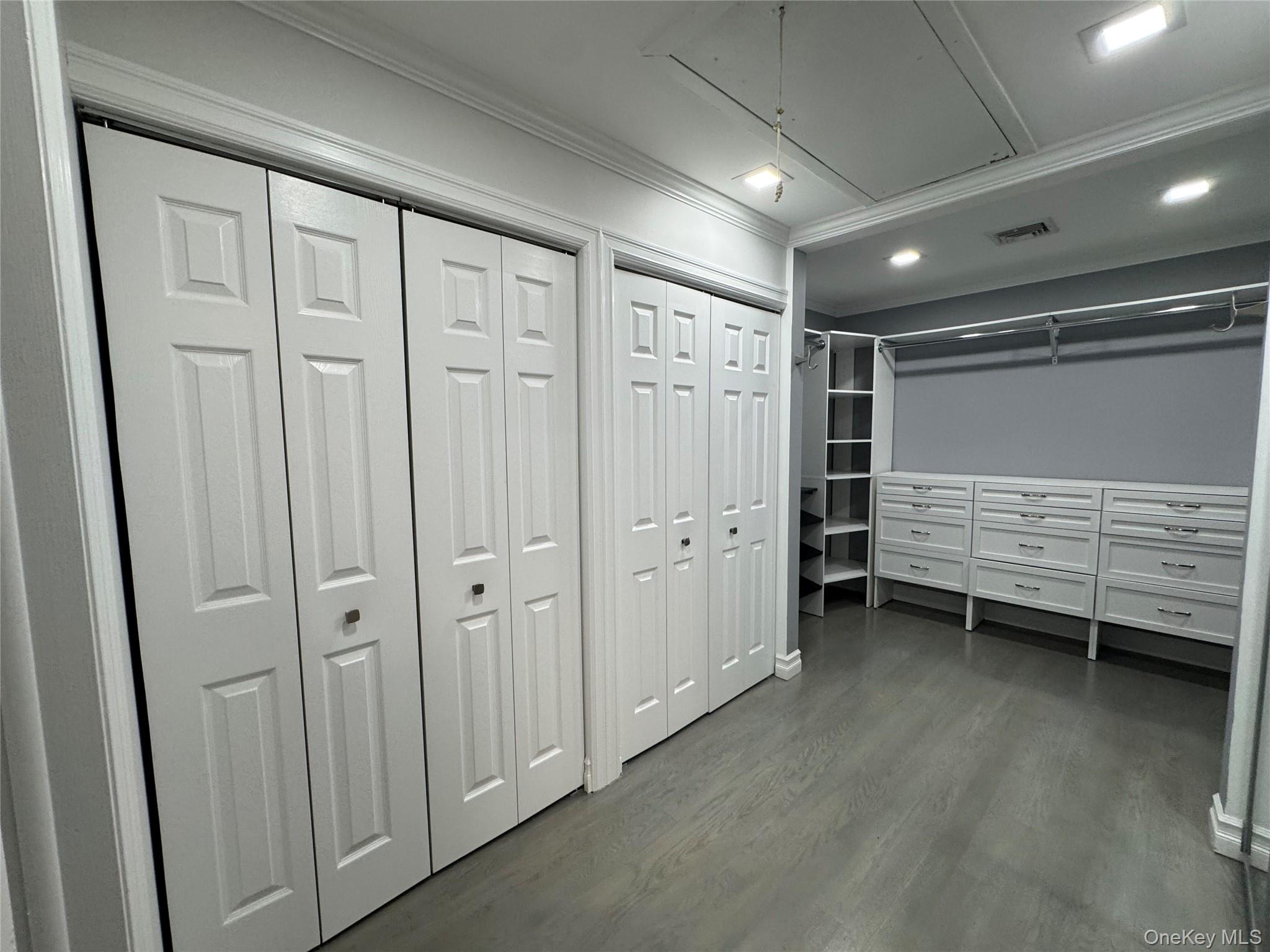 285 S Broadway D Property Photo 12