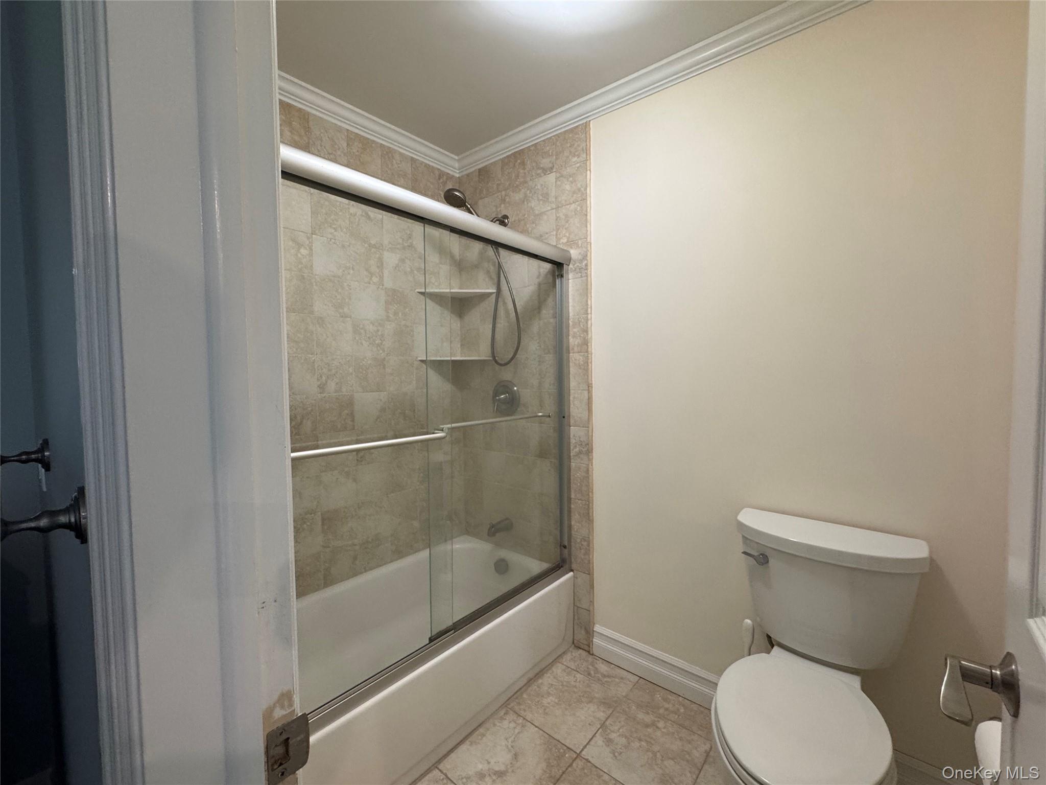 285 S Broadway D Property Photo 16