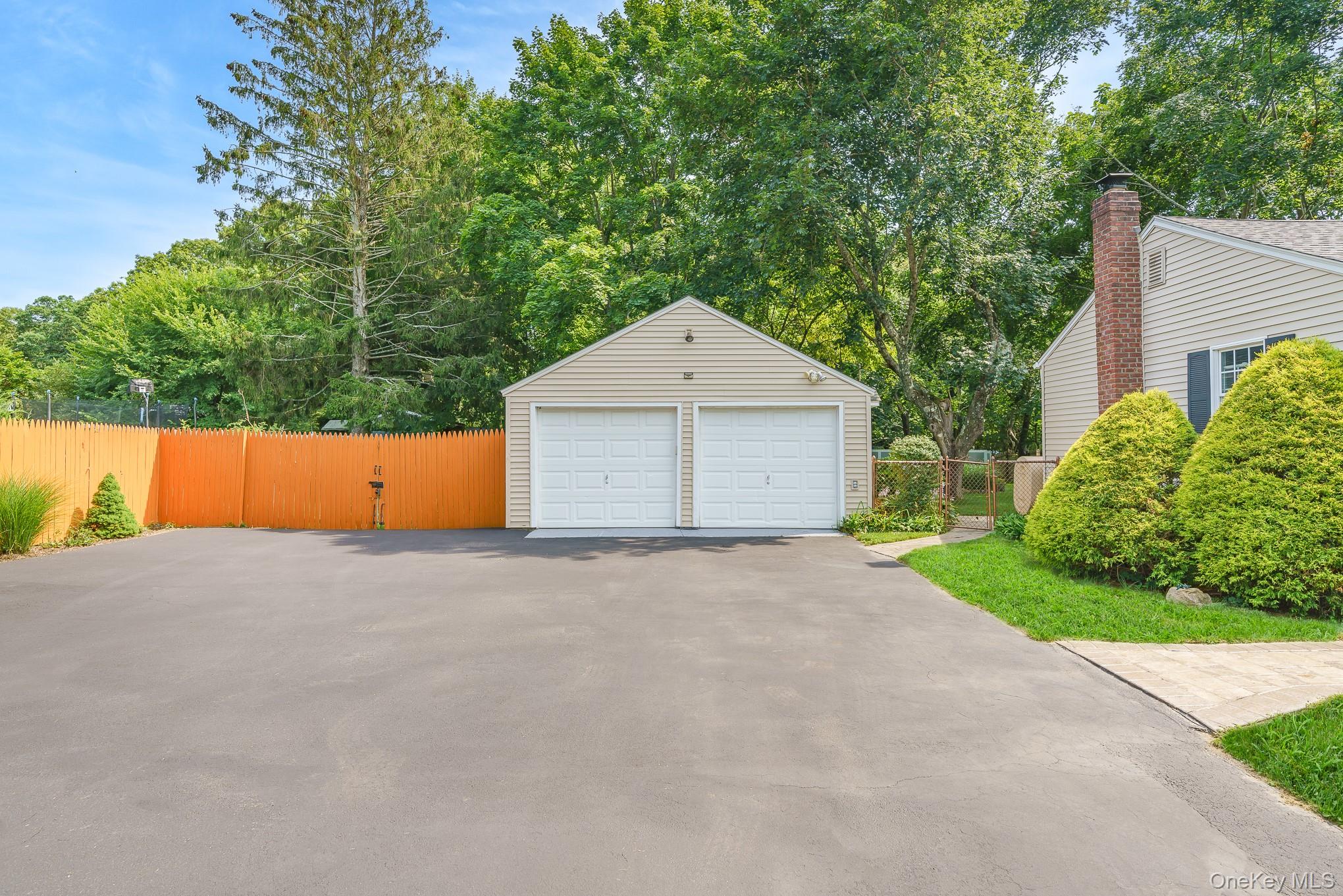 6 Hines Road Property Photo 5