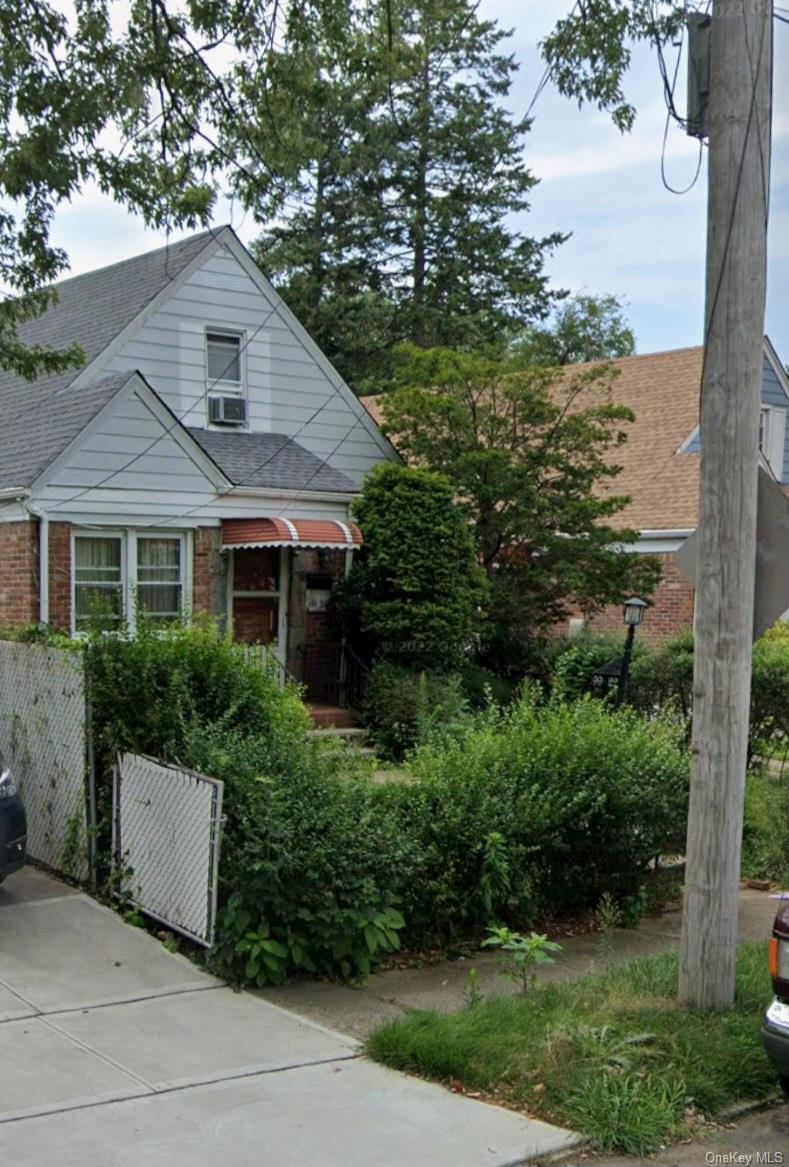 9922 205th Place Property Photo 1