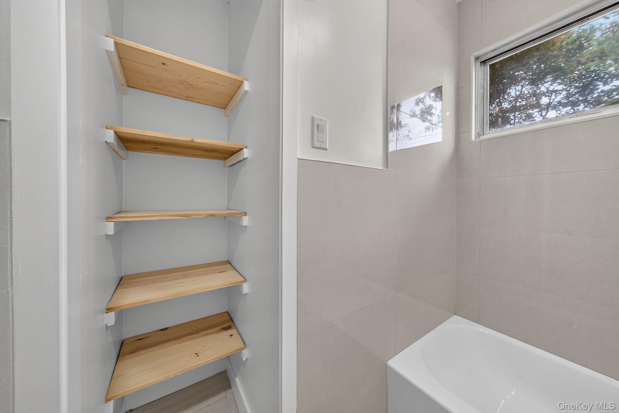2602 Knickerbocker Avenue Property Photo 14