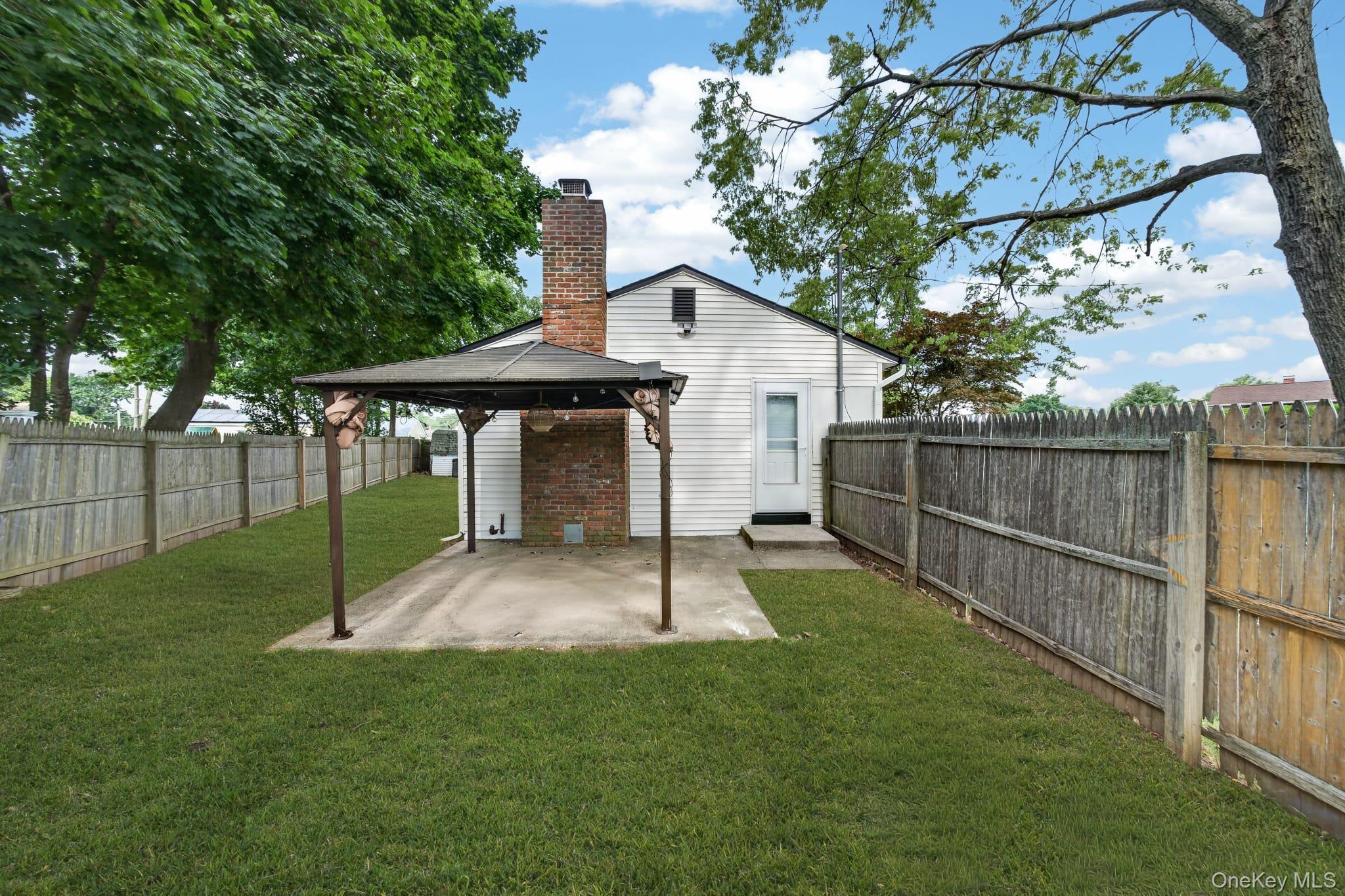 2602 Knickerbocker Avenue Property Photo 28