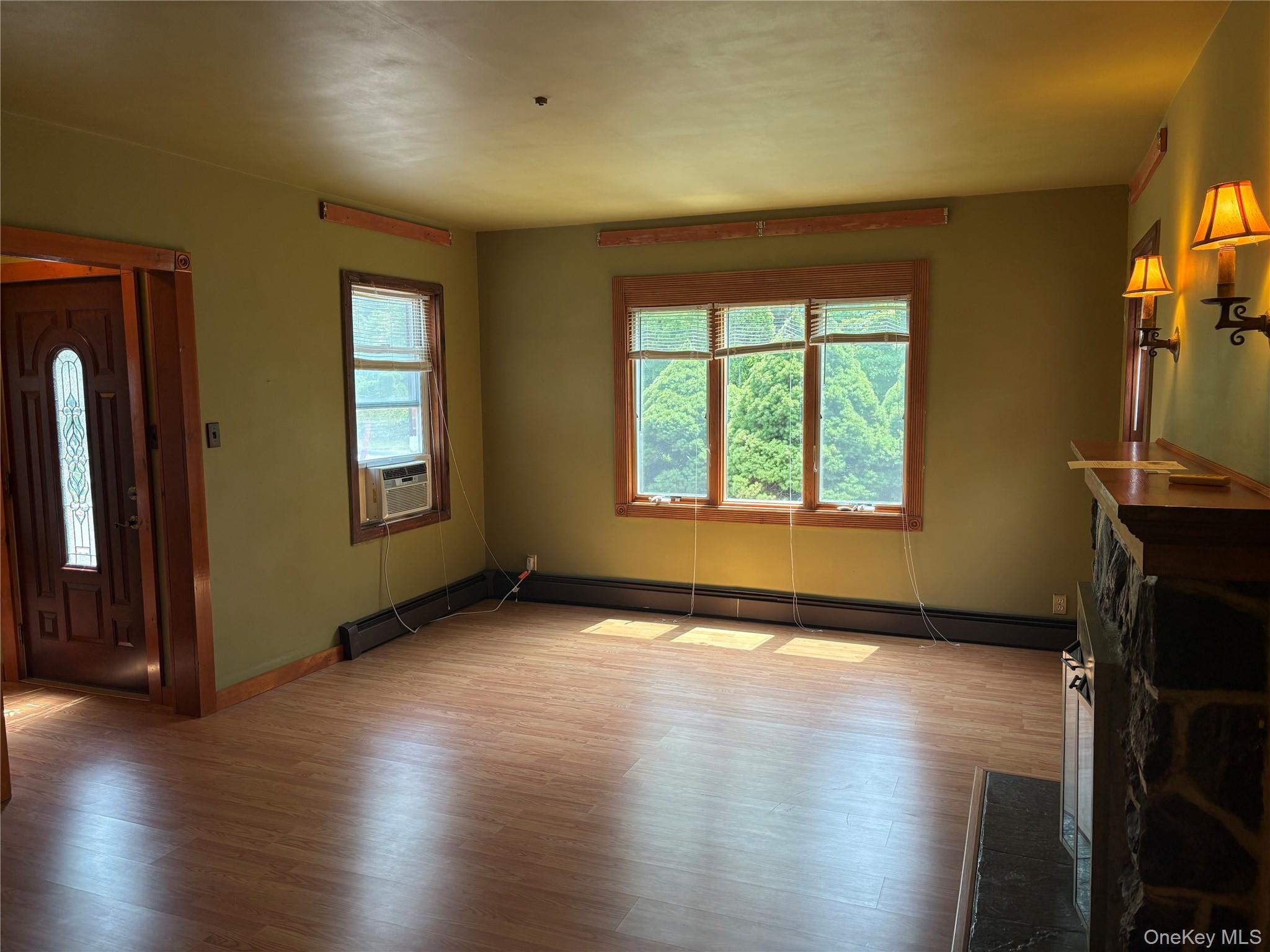 11 New York Avenue Property Photo 7
