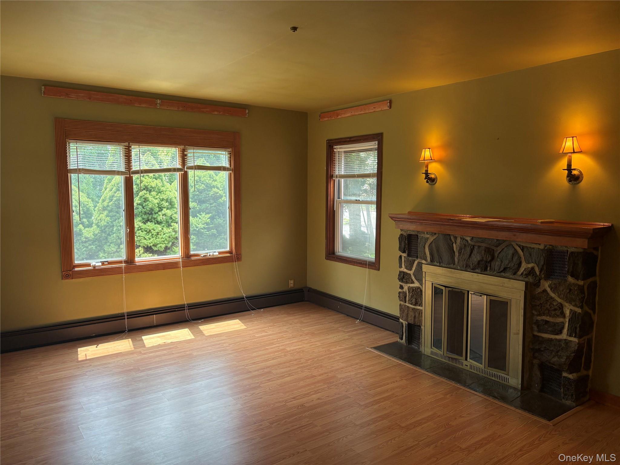 11 New York Avenue Property Photo 8