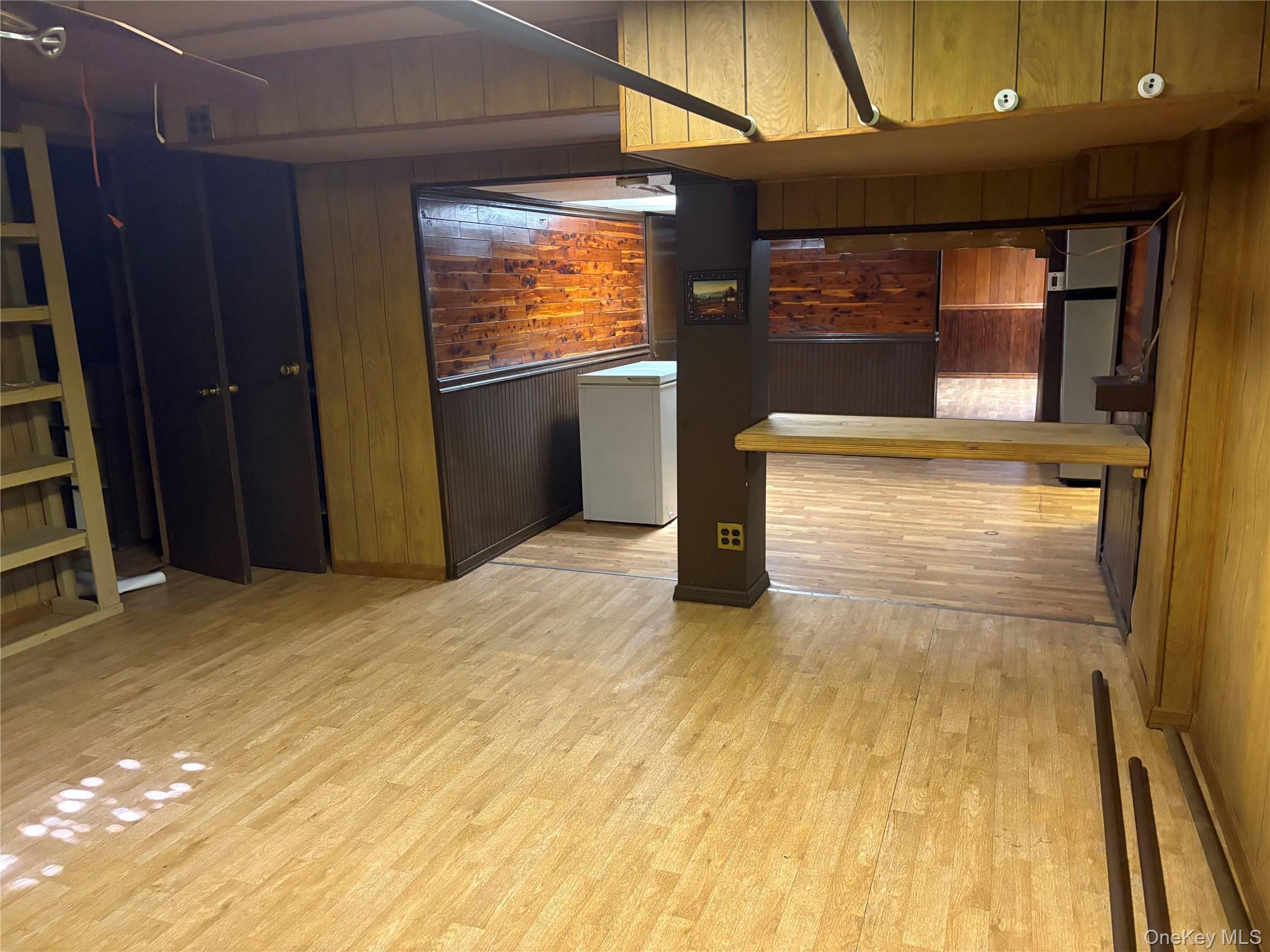 11 New York Avenue Property Photo 31