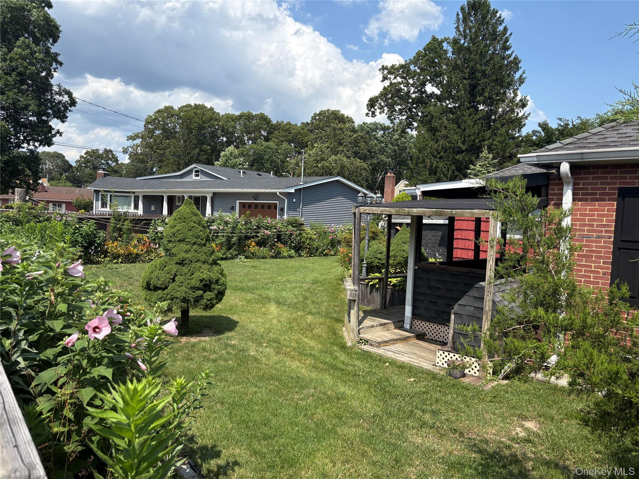 11 New York Avenue Property Photo 43